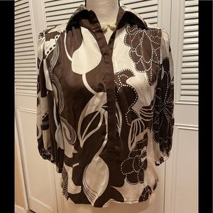 Classy Bebe silky blouse